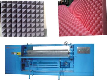Selbstprägungsschneidemaschine Polyurethan-Schaum CNC für die verpackenden/Matten Kissen/