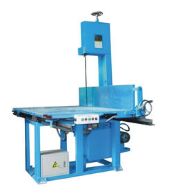 Hohe Genauigkeits-vertikaler Schwamm-Schaum, der CNC-Maschine für die spezielle Form schneidet Schaum schneidet